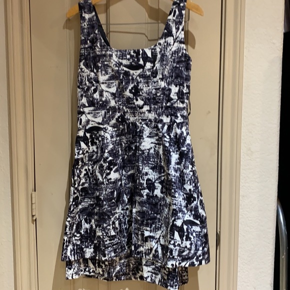 Nine West dress. Size 8 Black and gray - Picture 4 of 5